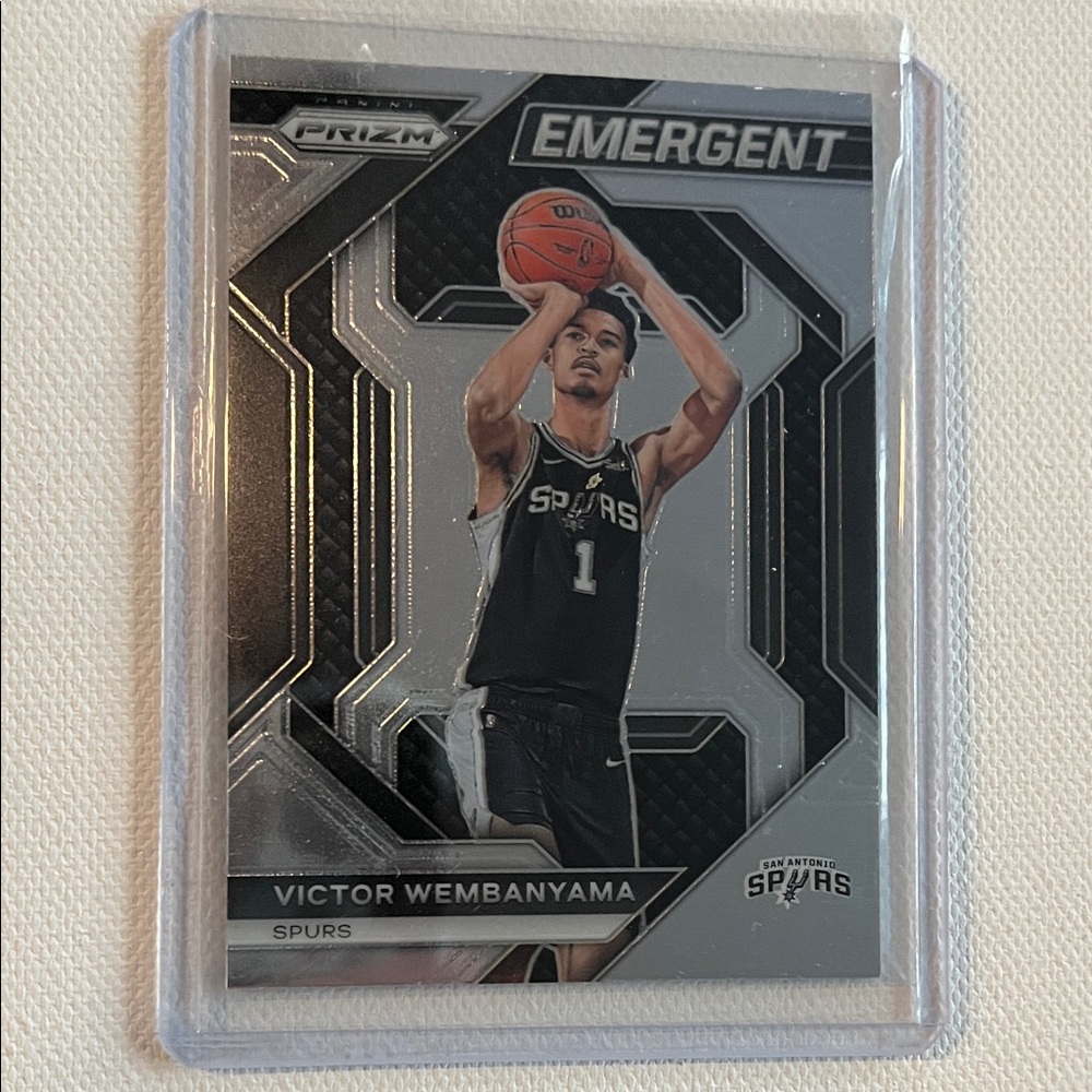 2023-24 Victor Wembanyana Panini Silver Prizm Emergent Trading Card - #12